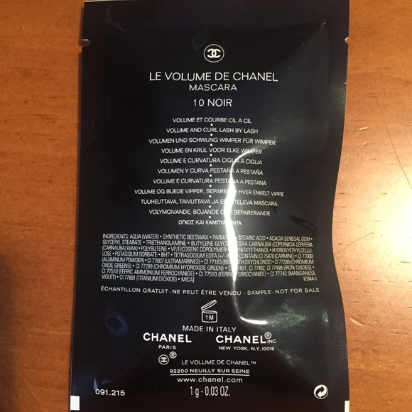 CHANEL Le Volume De Chanel Mascara - Picture 3 of 9